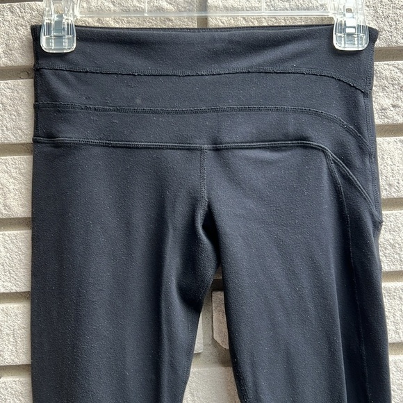 Lululemon Stratus Wunder Under Crops Black Sz 4 - Picture 3 of 10